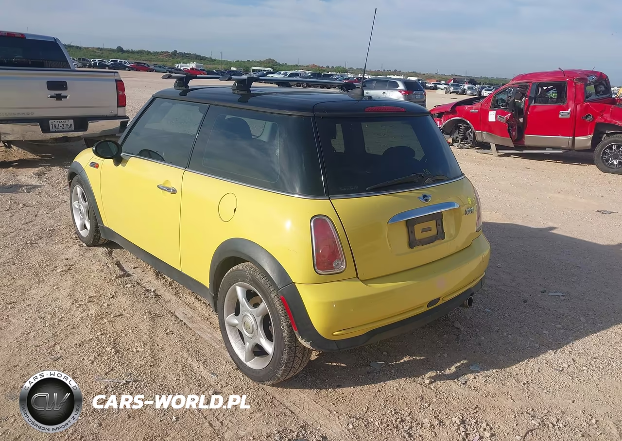 2005 Mini Cooper VIN:WMWRC33505TK61557 - 3