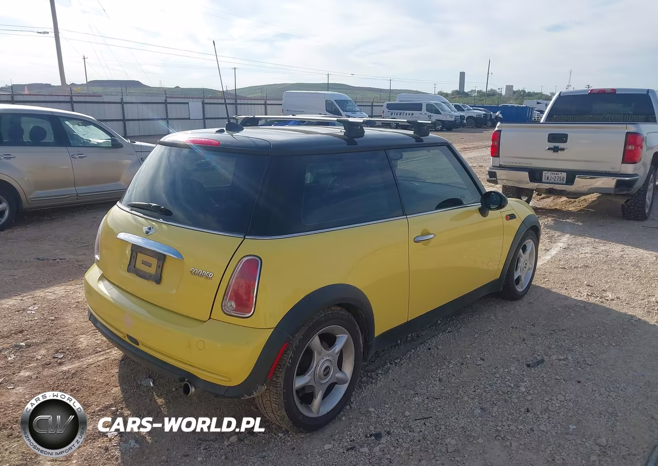 2005 Mini Cooper VIN:WMWRC33505TK61557 - 4