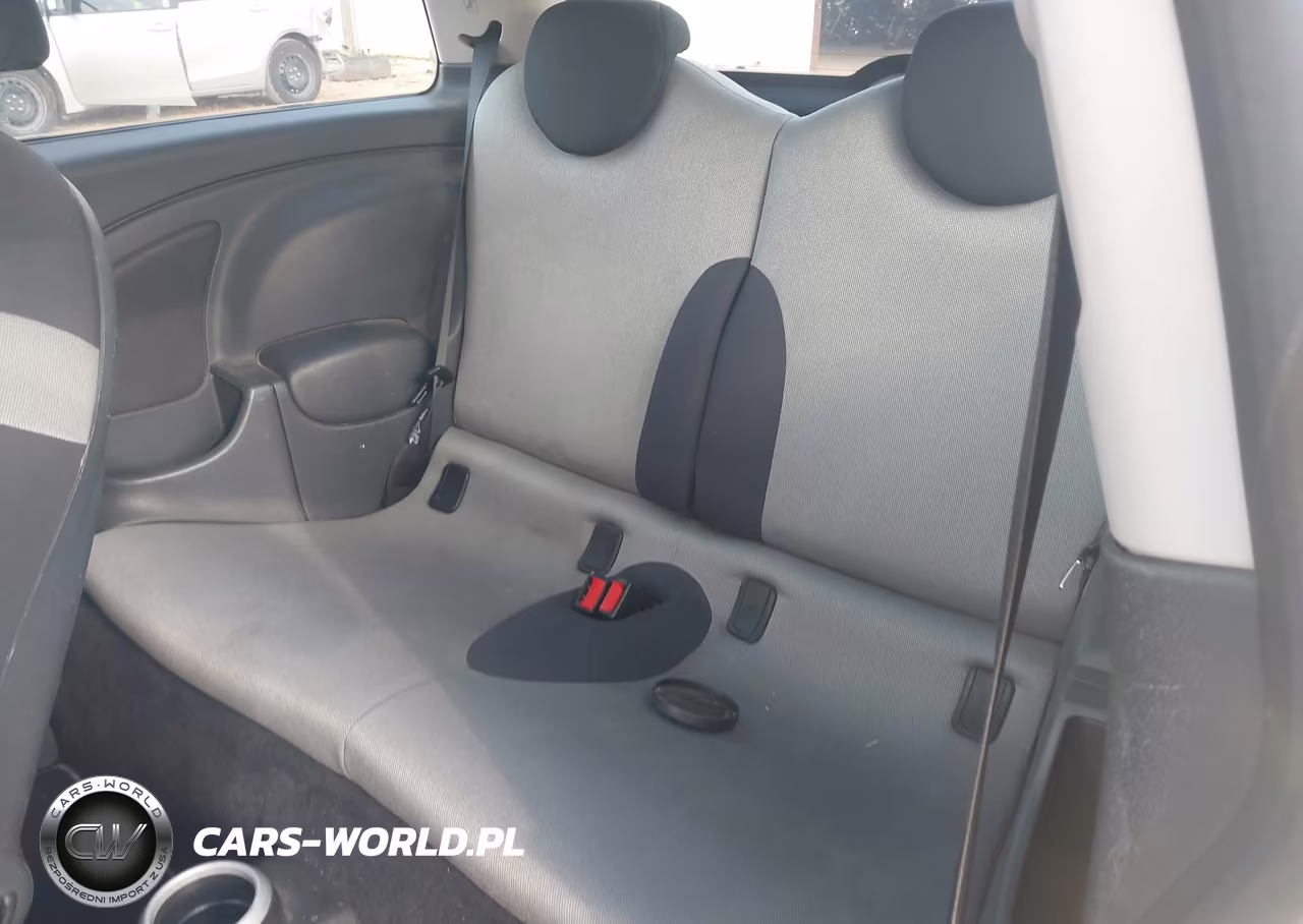 2005 Mini Cooper VIN:WMWRC33505TK61557 - 8