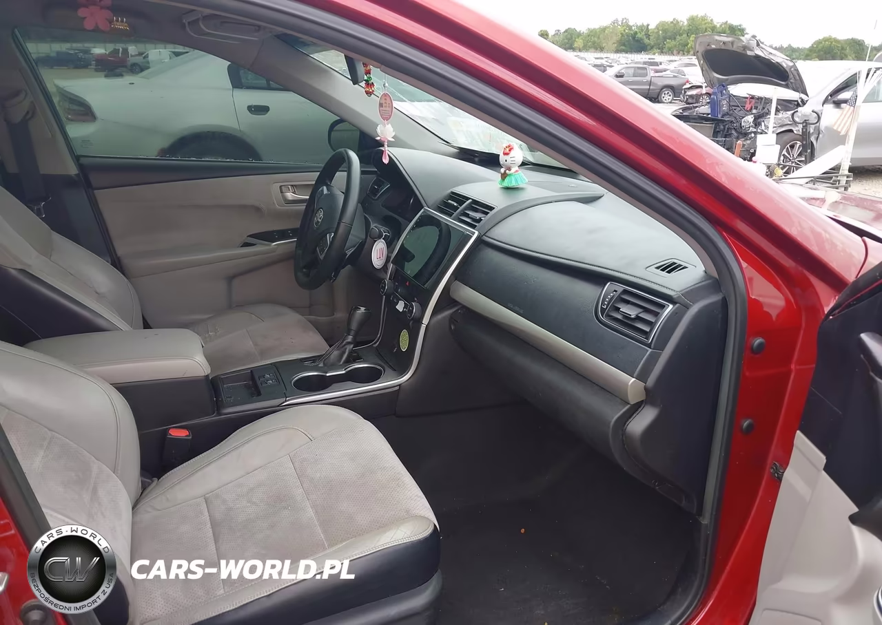 2015 Toyota Camry Xse VIN:4T1BF1FK5FU941639 - 5