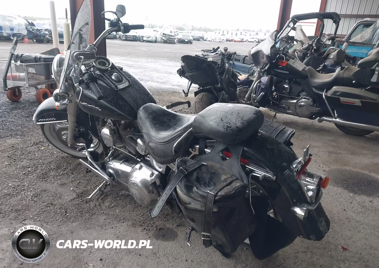 2016 Harley-Davidson Flstn Softail Deluxe VIN:1HD1JDV17GB014128 - 3