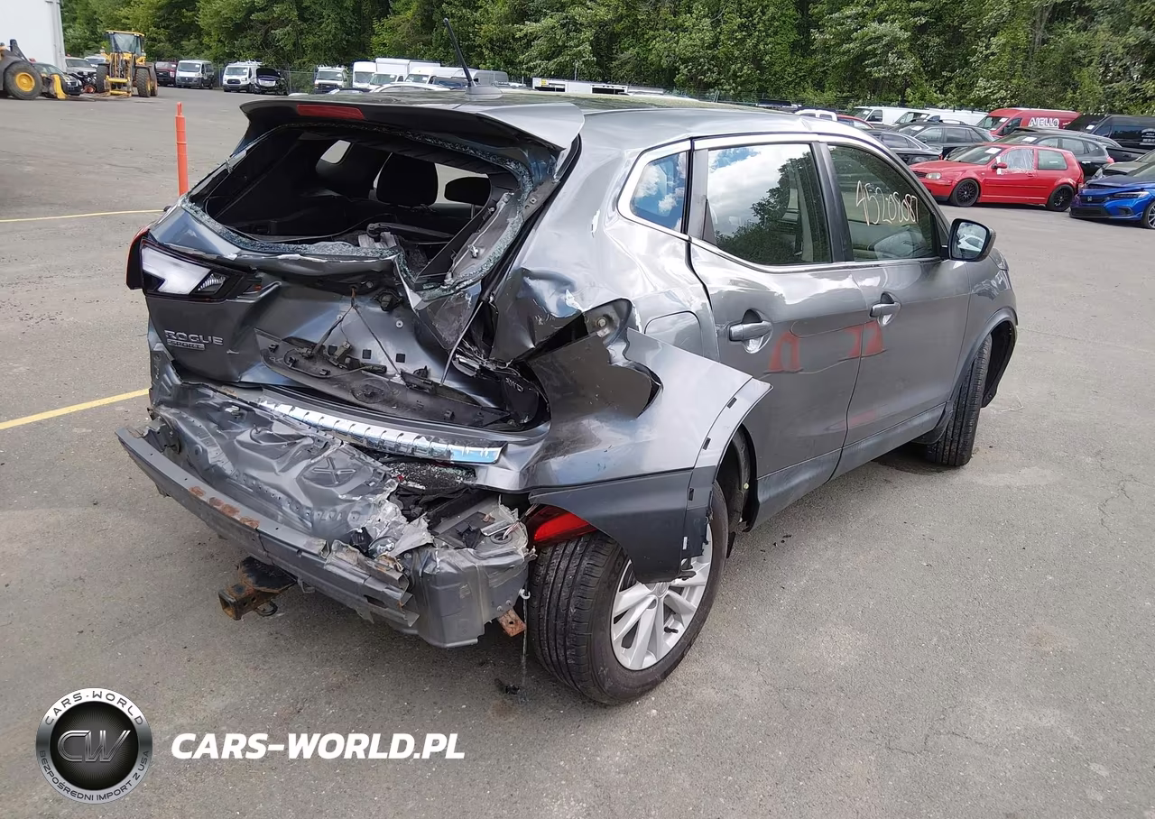 2018 Nissan Rogue Sport S VIN:JN1BJ1CR7JW289157 - 4