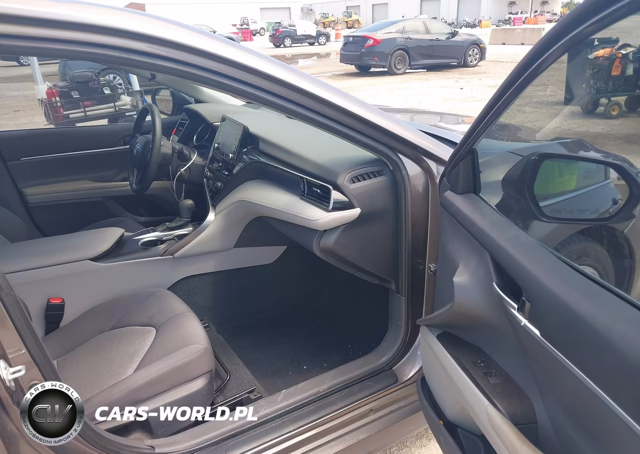 2024 Toyota Camry Le VIN:4T1C11AK8RU843882 - 5
