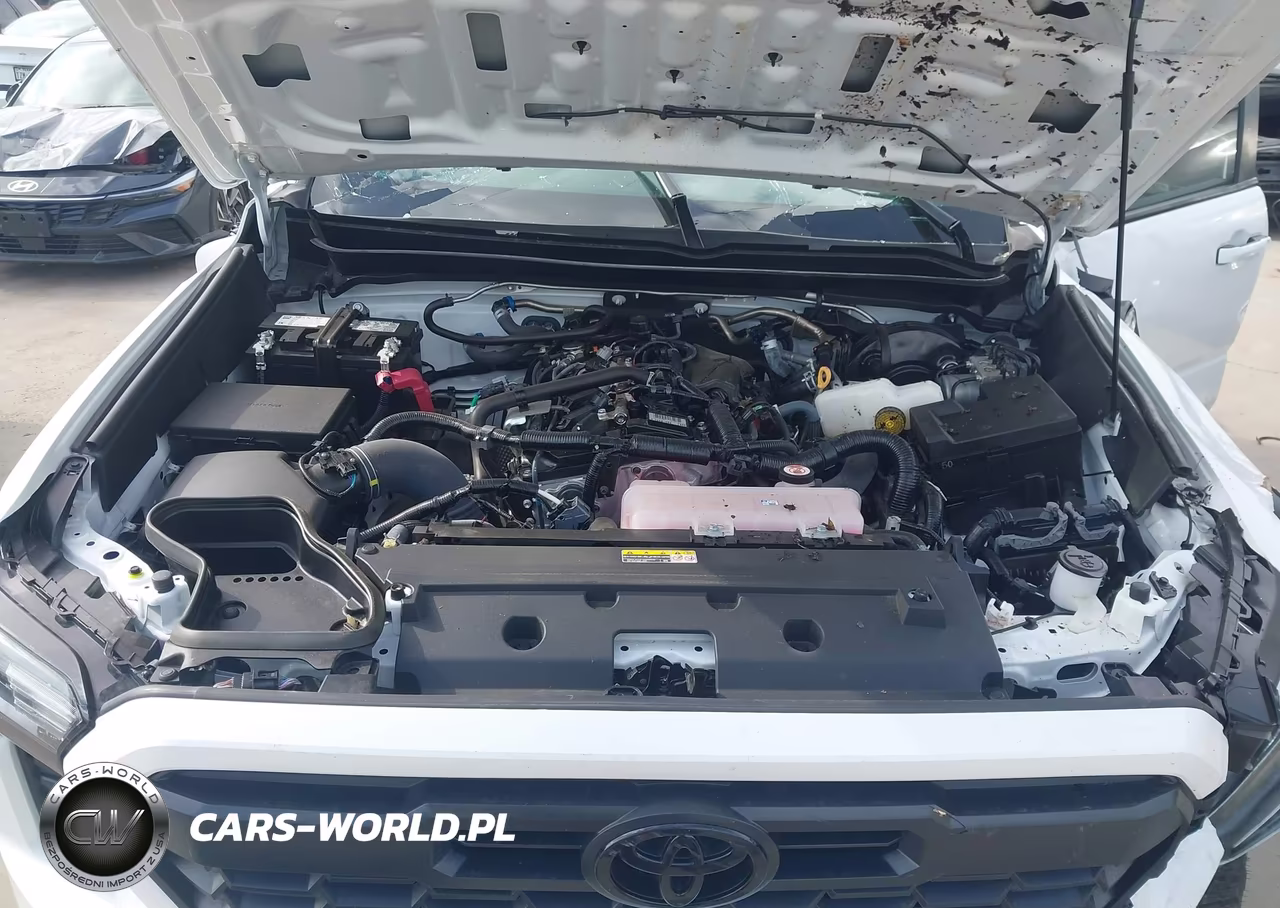 2025 Toyota Tacoma Trd Sport VIN:3TMLB5JN8SM136097 - 10