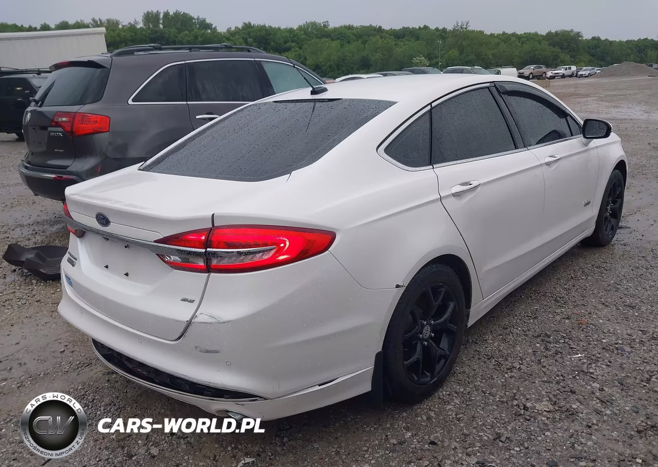 2017 Ford Fusion Energi Se Luxury VIN:3FA6P0PU2HR345319 - 4