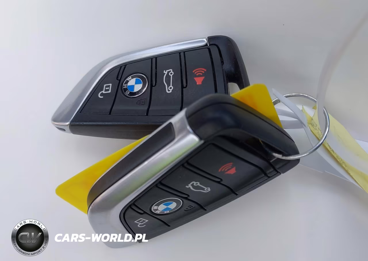 2020 BMW X3 xDrive30I VIN:5UXTY5C01LLE57984 - 11