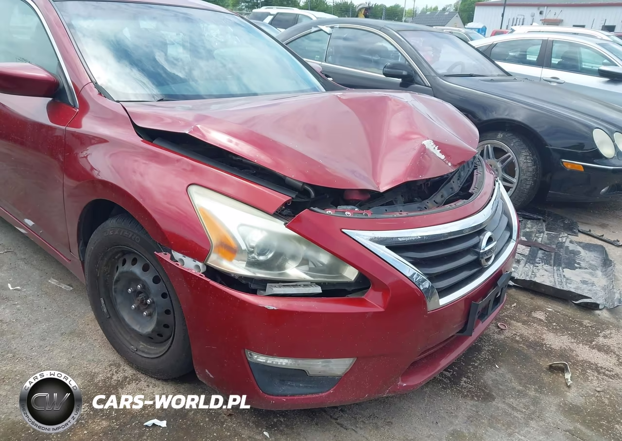 2014 Nissan Altima 2.5 S VIN:1N4AL3AP6EN250643 - 12