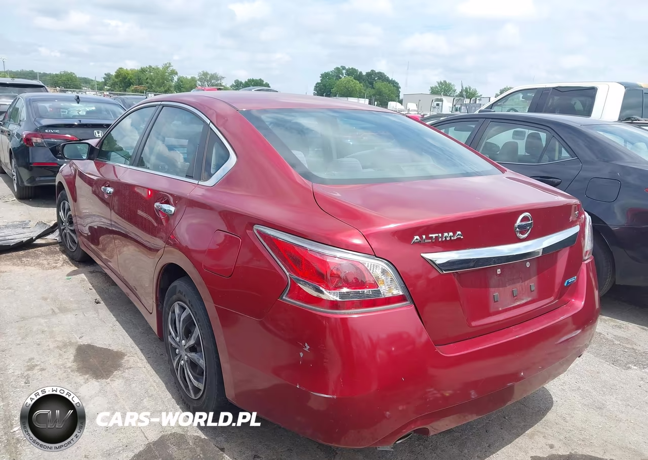 2014 Nissan Altima 2.5 S VIN:1N4AL3AP6EN250643 - 3