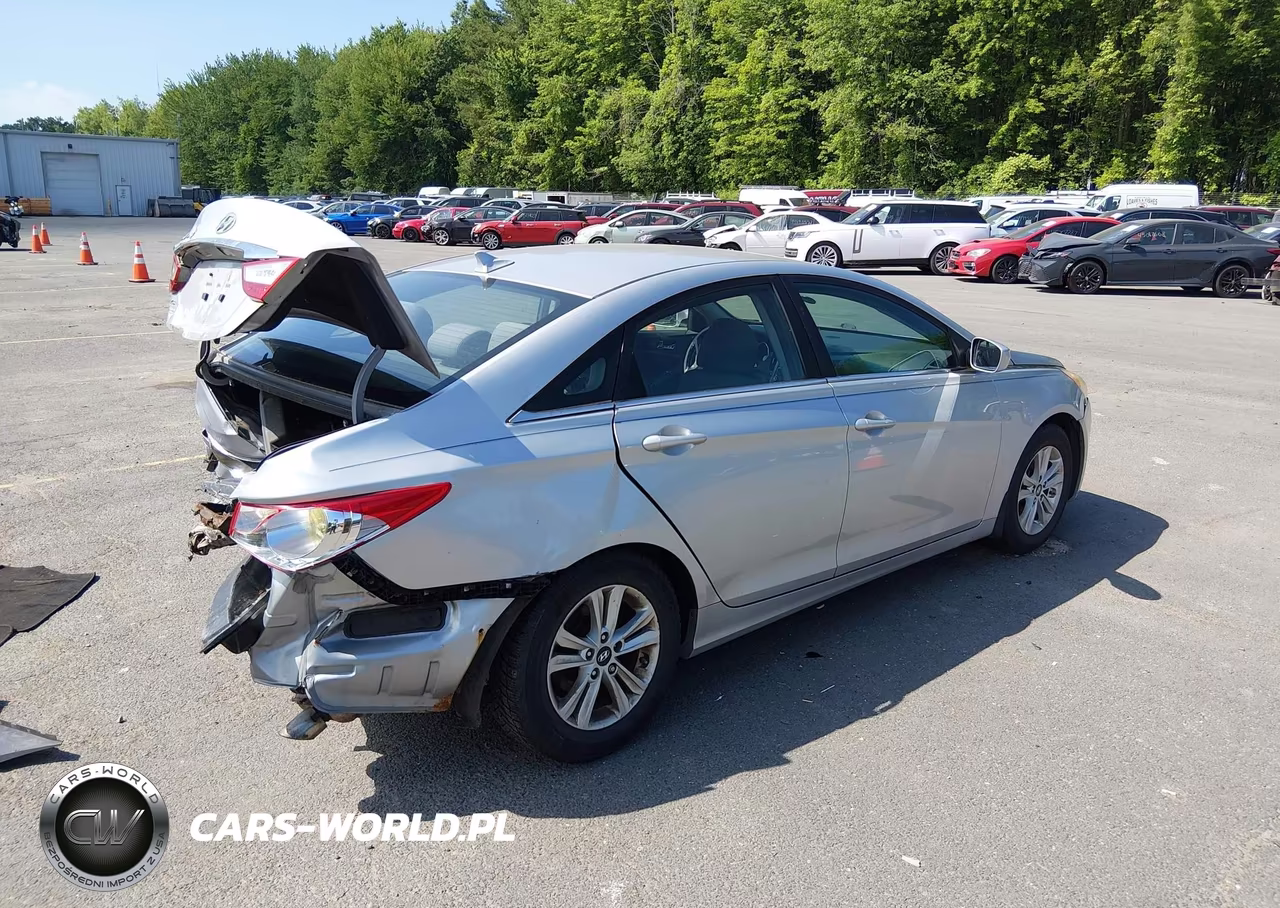 2011 Hyundai Sonata Gls VIN:5NPEB4AC1BH186895 - 4