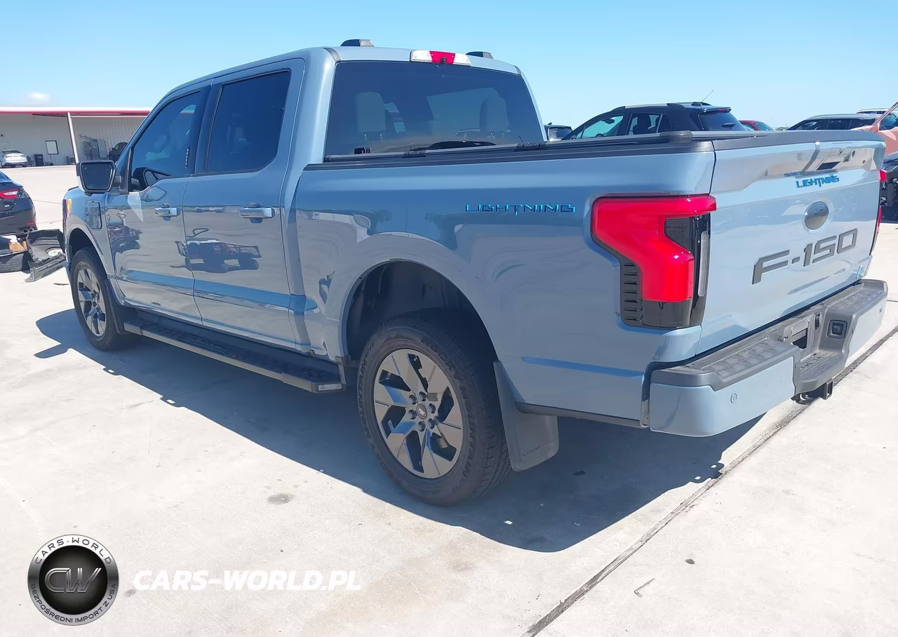 2023 Ford F-150 Lightning Xlt VIN:1FTVW1EL1PWG52517 - 3