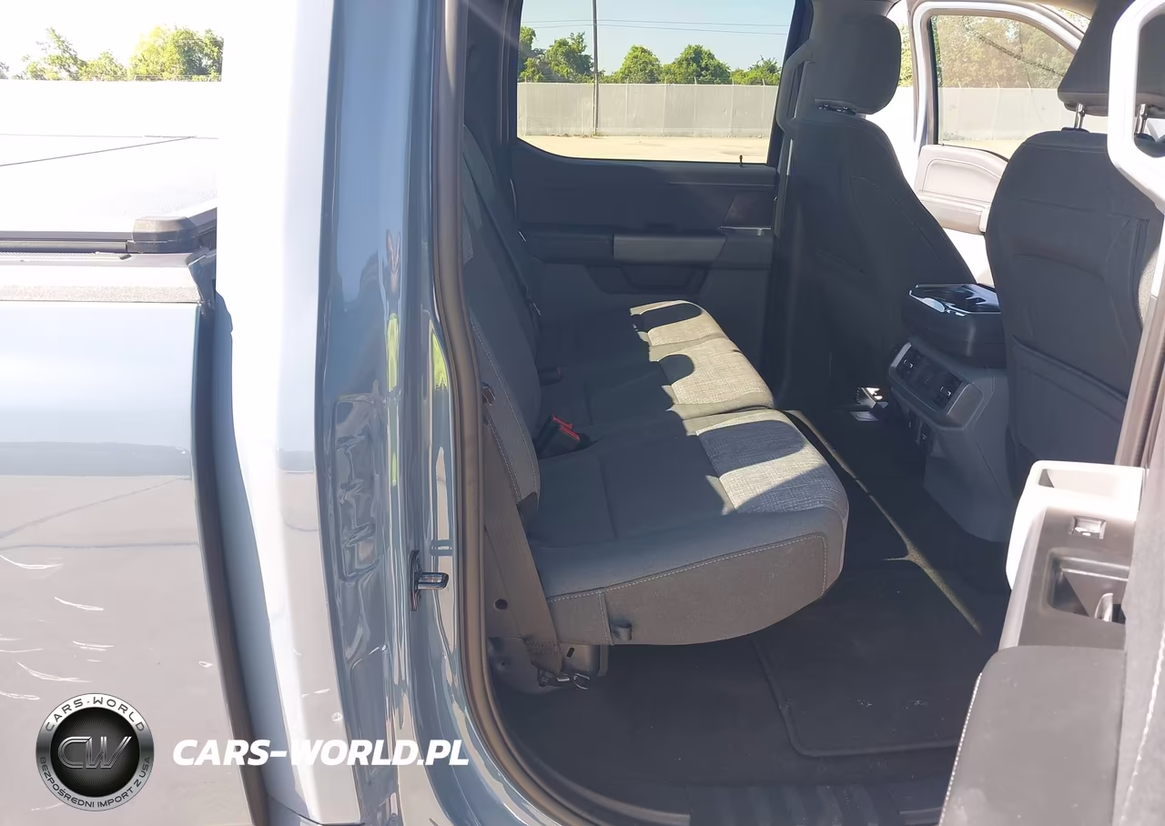 2023 Ford F-150 Lightning Xlt VIN:1FTVW1EL1PWG52517 - 8