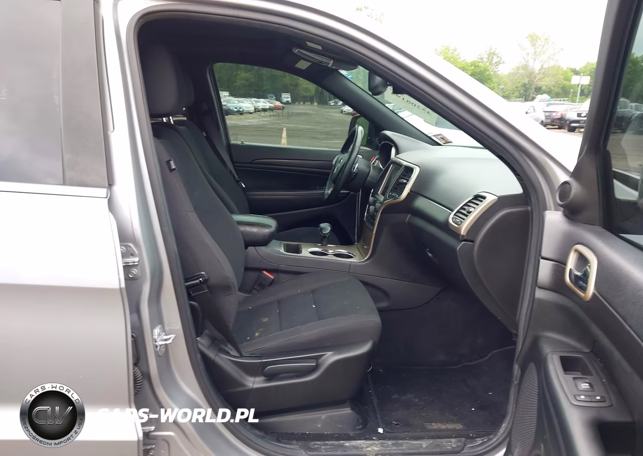 2014 Jeep Grand Cherokee Laredo VIN:1C4RJFAG7EC163429 - 5