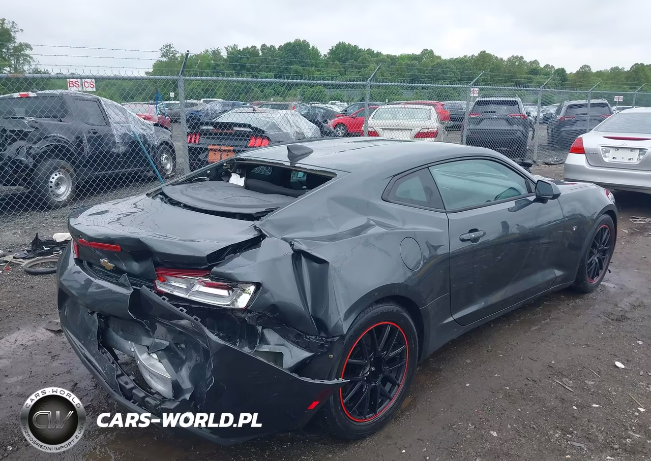 2018 Chevrolet Camaro 1Lt VIN:1G1FB1RS6J0103870 - 4