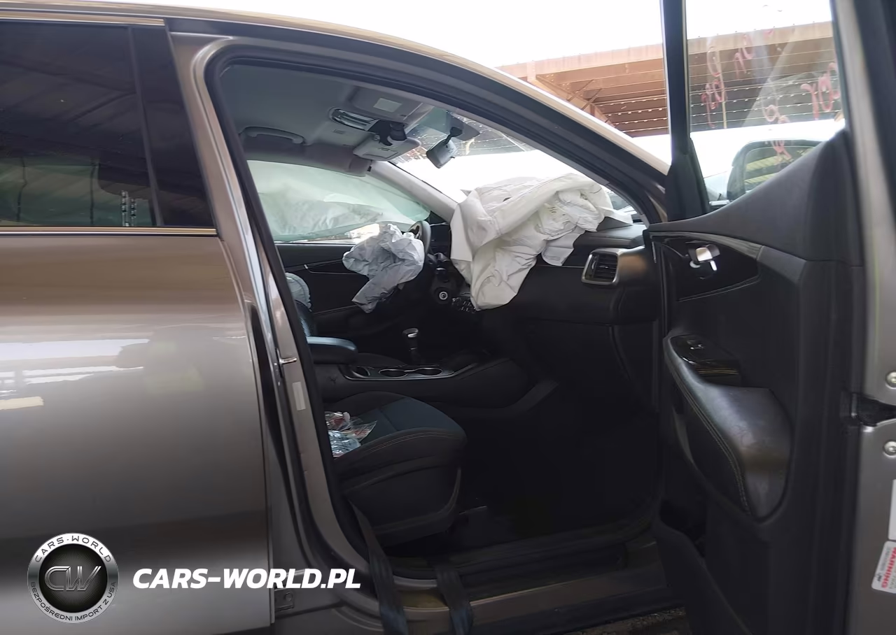 2019 Kia Sorento 2.4L L VIN:5XYPG4A36KG479502 - 5
