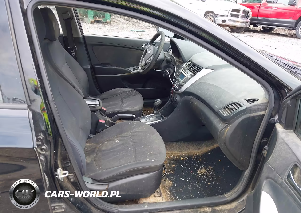 2012 Hyundai Accent Se VIN:KMHCU5AE8CU039680 - 5