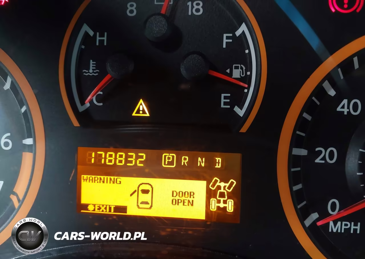 2015 Nissan Armada Platinum-Sl-Sv VIN:5N1AA0NE7FN608742 - 16