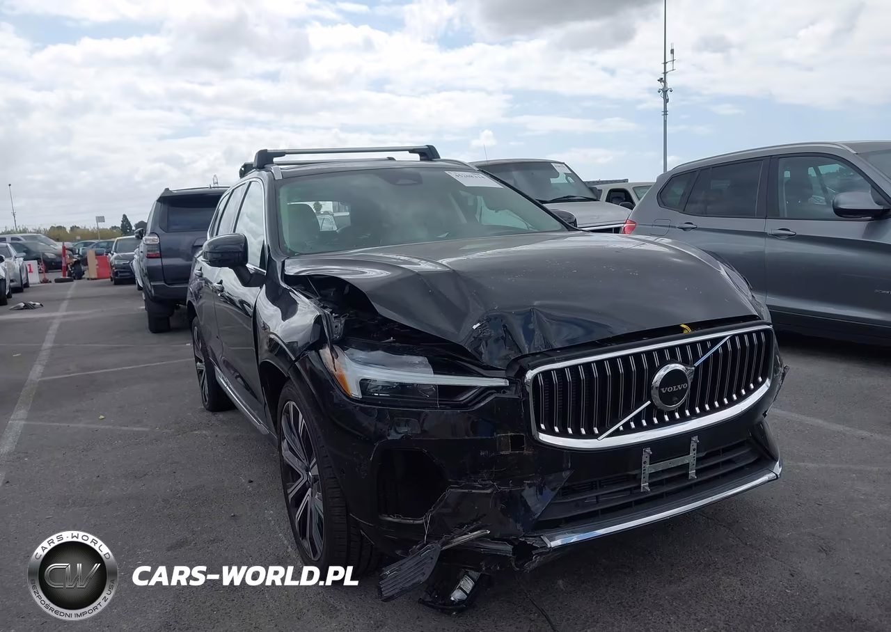2023 Volvo Xc60 B5 Ultimate Bright Theme – zdjęcie 1 z 16