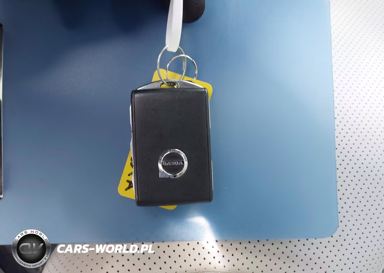 2023 Volvo Xc60 B5 Ultimate Bright Theme VIN:YV4L12DA5P1226562 - 11