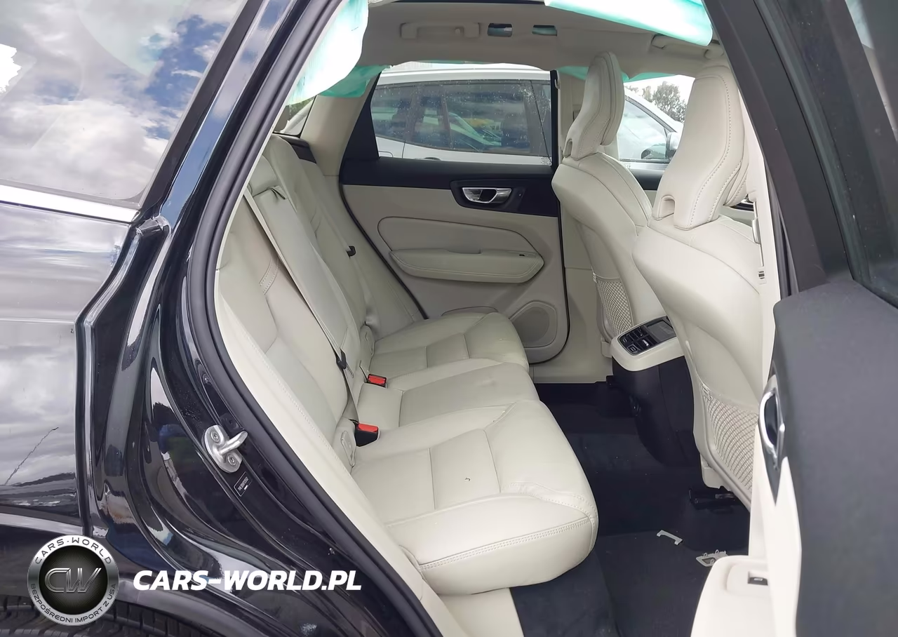 2023 Volvo Xc60 B5 Ultimate Bright Theme VIN:YV4L12DA5P1226562 - 8