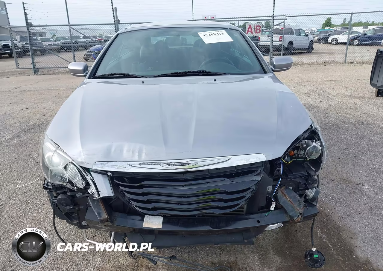 2013 Chrysler 200 S VIN:1C3BCBGG1DN652864 - 13