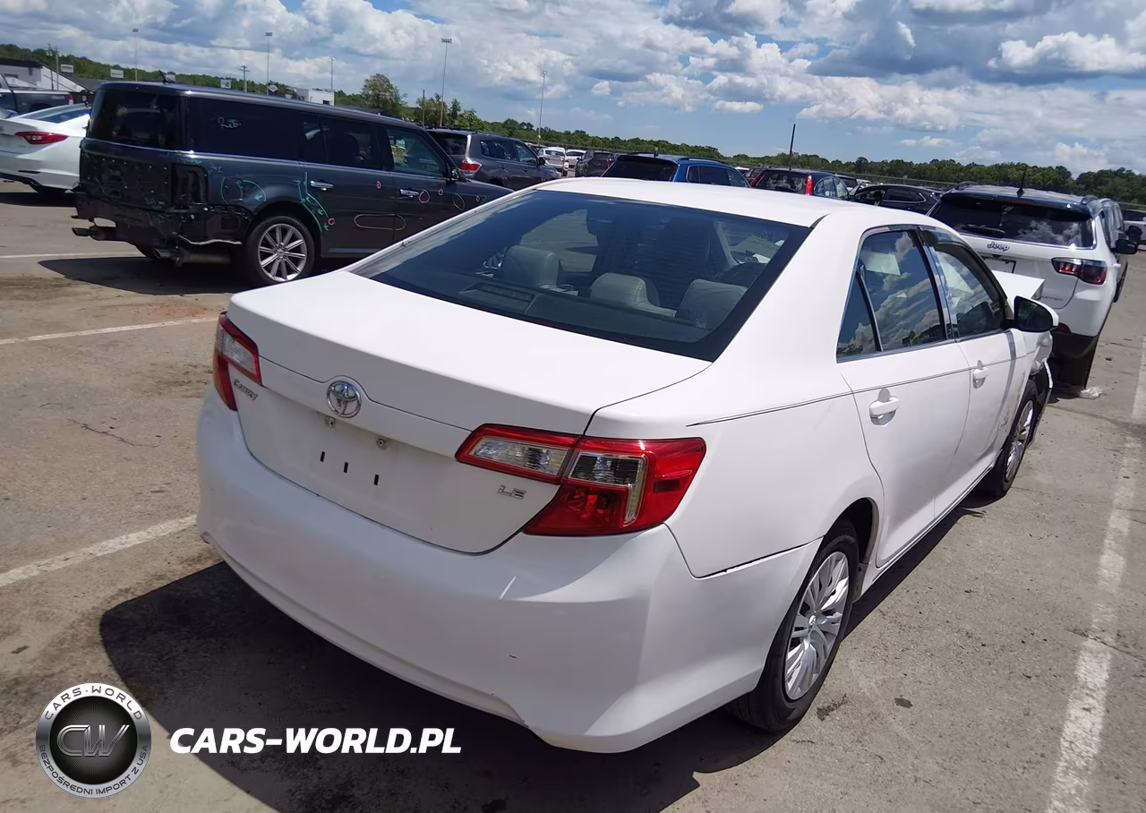 2012 Toyota Camry Le VIN:4T1BF1FK3CU518764 - 4