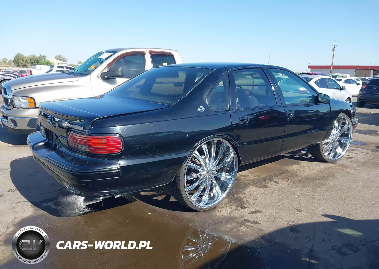1995 Chevrolet Caprice - Impala Classic Ss VIN:1G1BL52P4SR174734 - 4