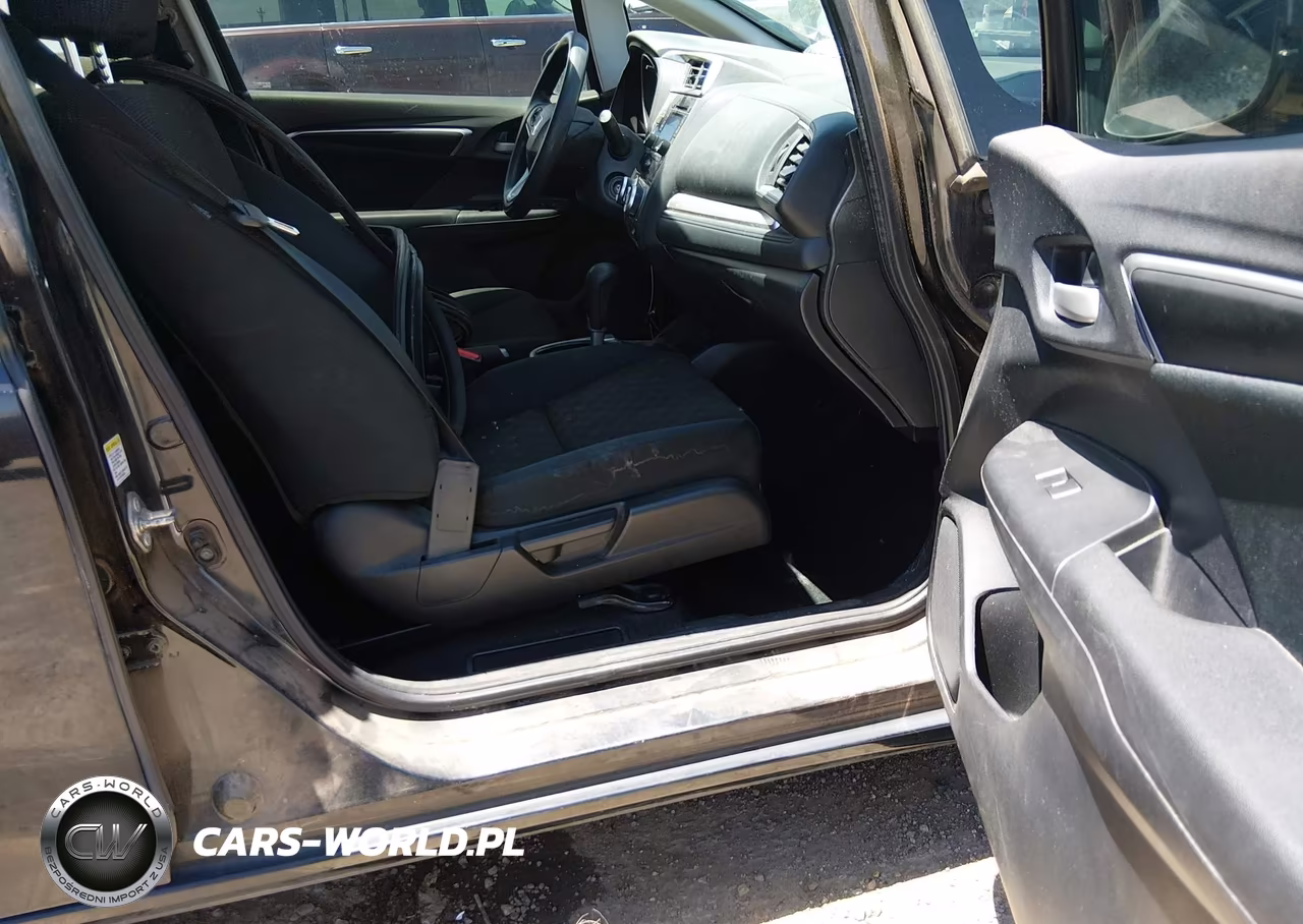 2015 Honda Fit Lx VIN:3HGGK5H52FM769029 - 5