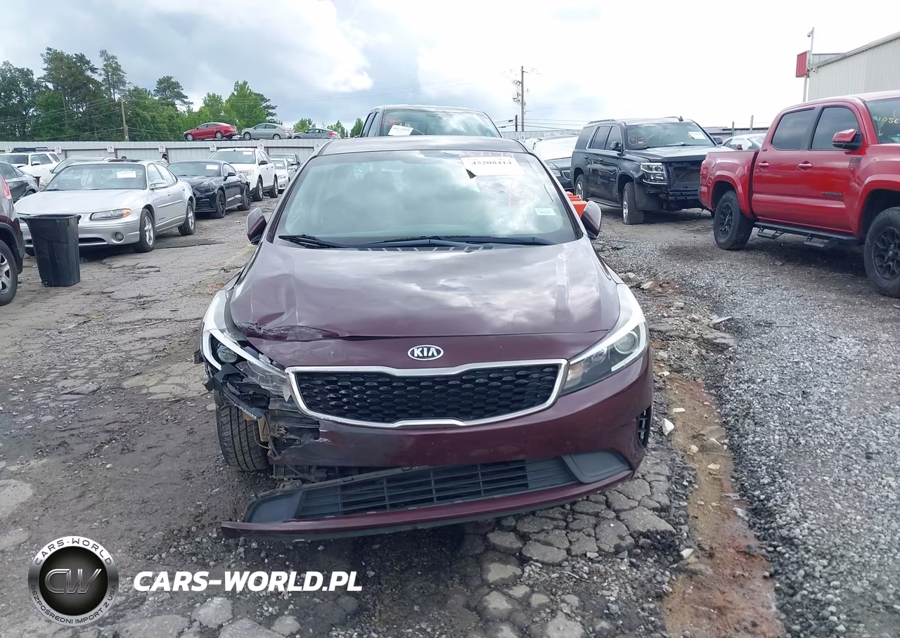 2018 Kia Forte Lx VIN:3KPFK4A7XJE257179 - 12