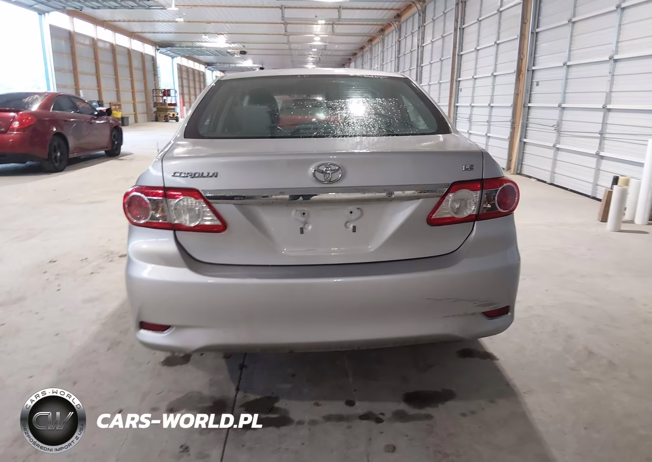 2013 Toyota Corolla Le VIN:5YFBU4EE4DP125622 - 17