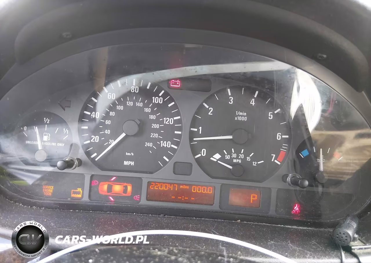 2003 BMW 325I VIN:WBAEV33423KL87132 - 7