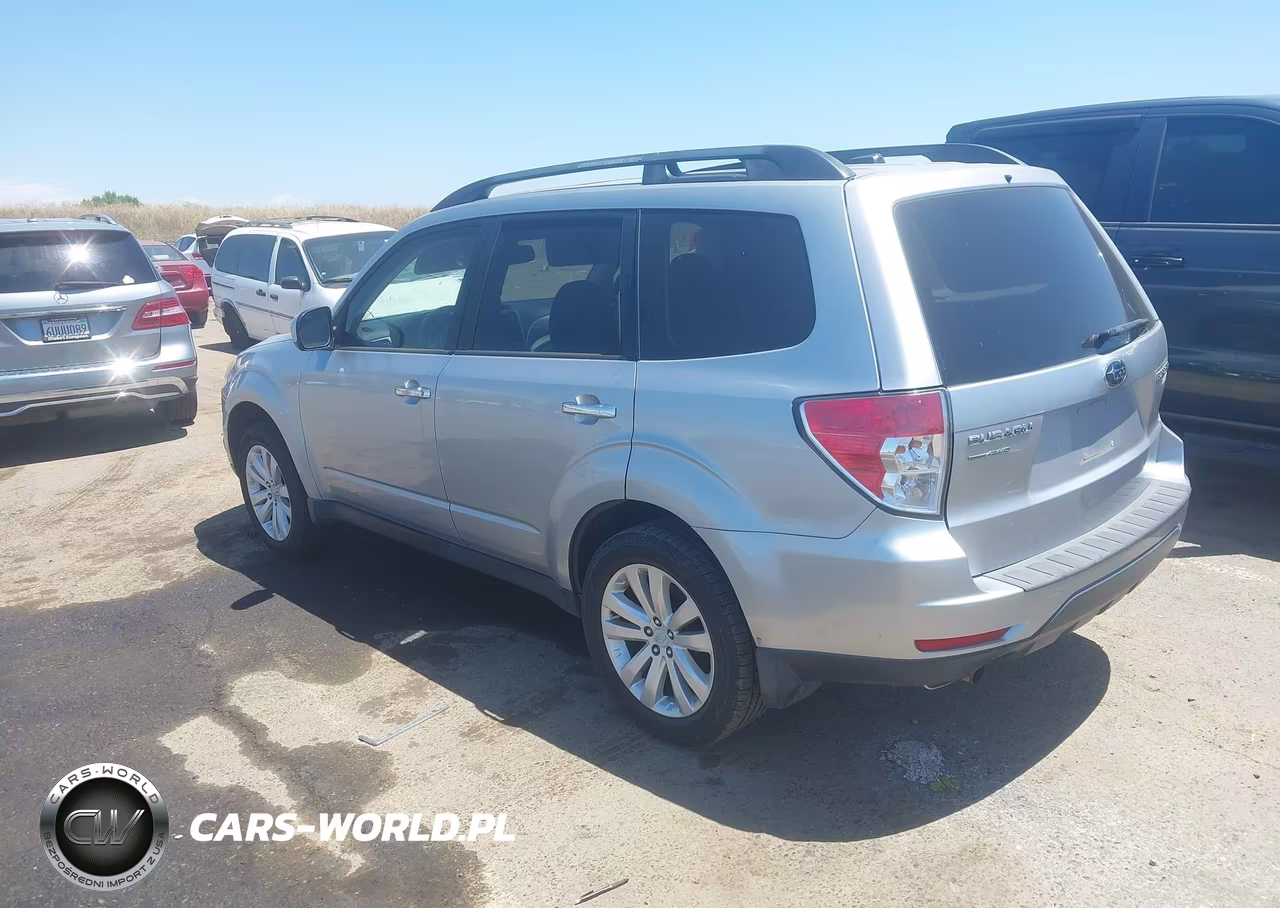 2012 Subaru Forester 2.5X Premium VIN:JF2SHADC4CH436109 - 3