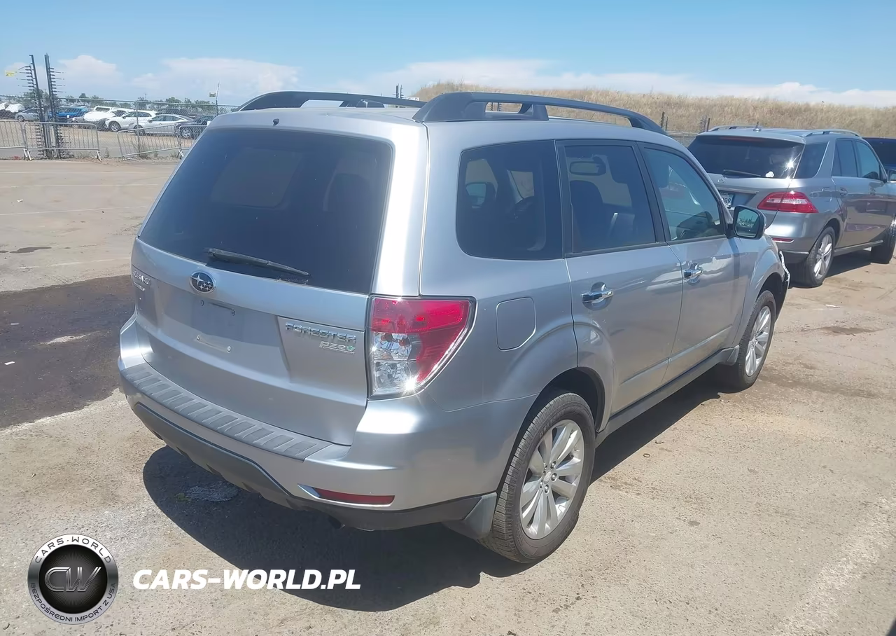 2012 Subaru Forester 2.5X Premium VIN:JF2SHADC4CH436109 - 4