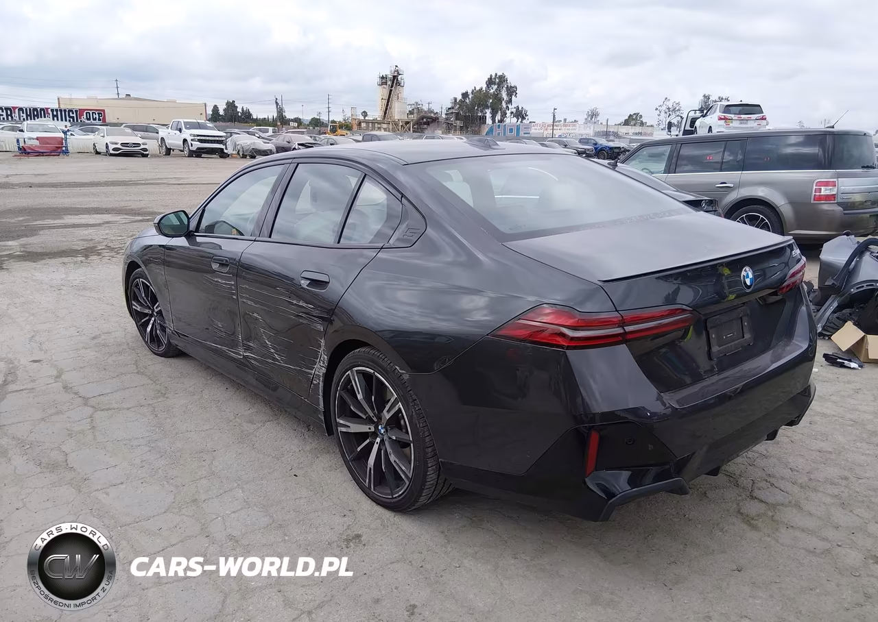 2024 BMW 530I VIN:WBA43FJ00RCR13862 - 3