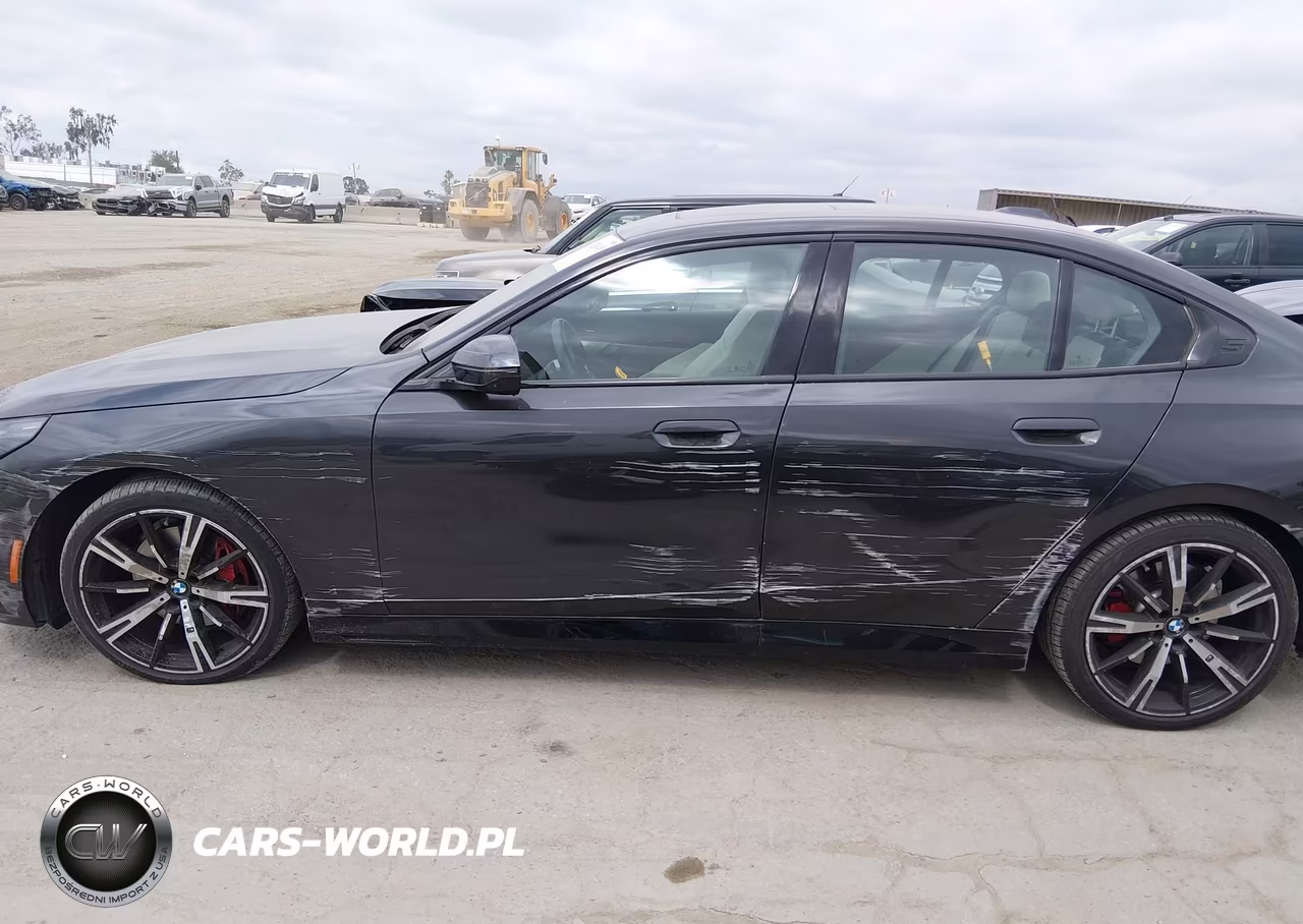 2024 BMW 530I VIN:WBA43FJ00RCR13862 - 6