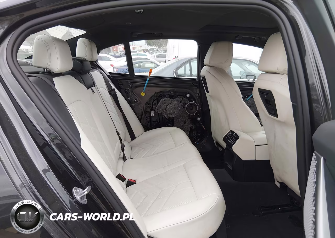 2024 BMW 530I VIN:WBA43FJ00RCR13862 - 8