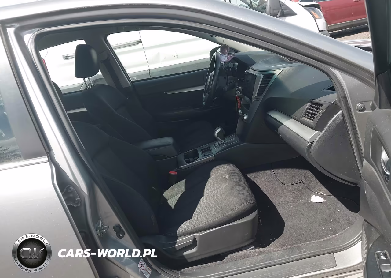 2010 Subaru Legacy 2.5I Premium VIN:4S3BMBC69A3225834 - 5