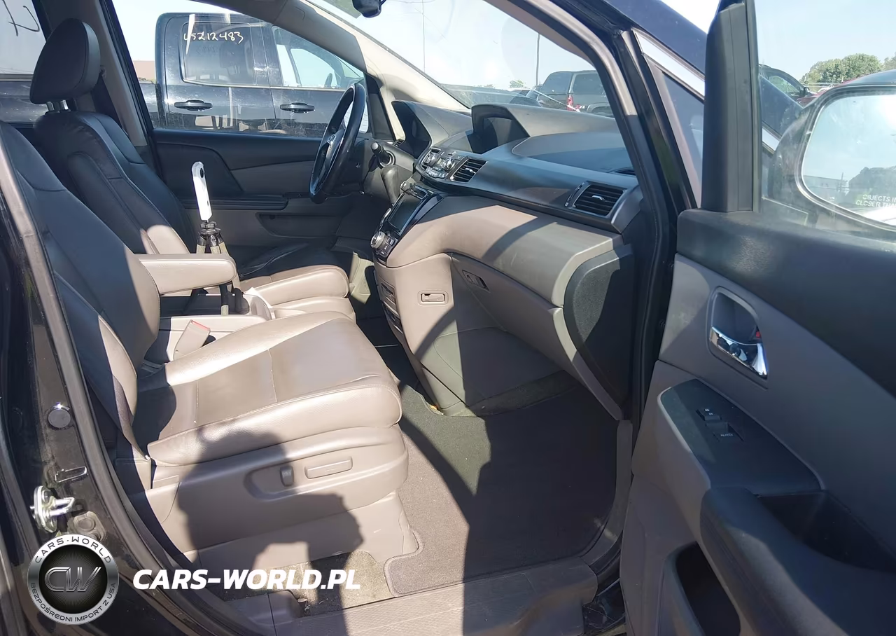 2015 Honda Odyssey Ex-L VIN:5FNRL5H67FB039179 - 5