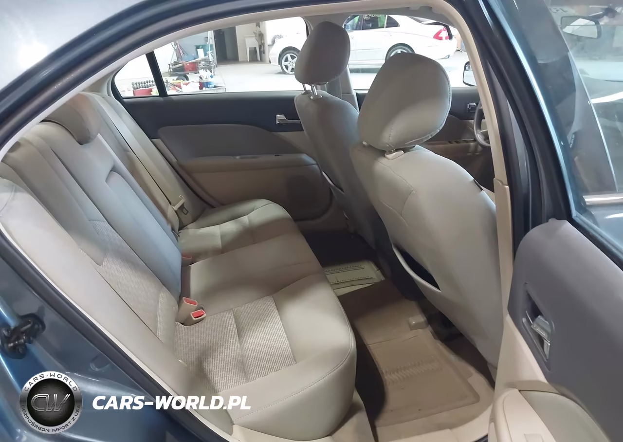 2012 Ford Fusion Se VIN:3FAHP0HA8CR111952 - 8