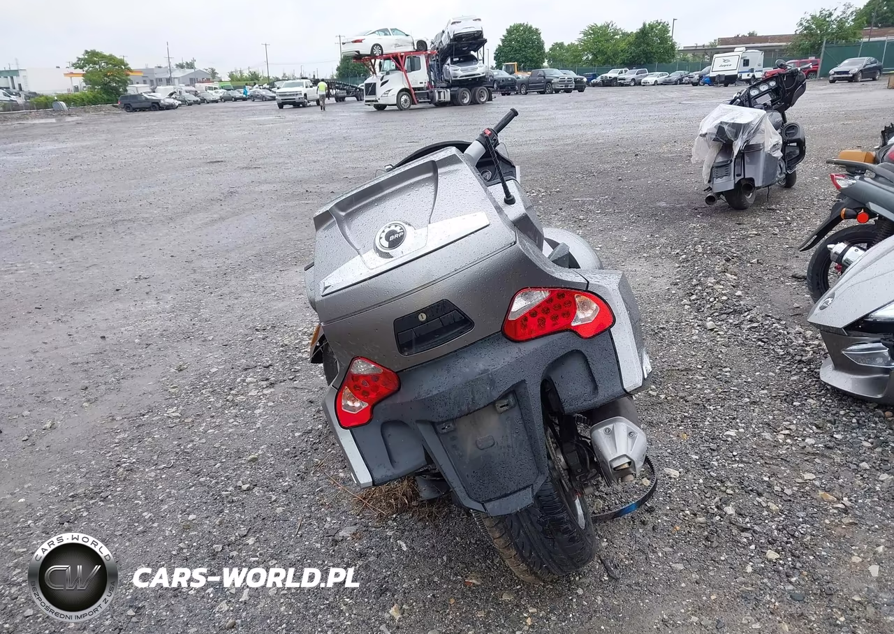 2011 Can-Am Spyder Roadster Rts VIN:2BXJBWC11BV002104 - 6