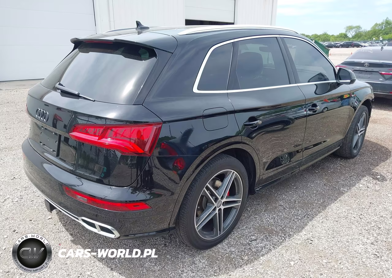 2018 Audi Sq5 3.0T Premium Plus VIN:WA1A4AFY0J2131764 - 4