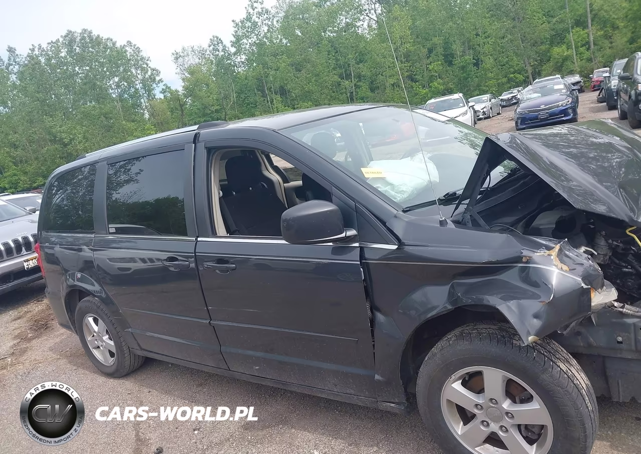 2011 Dodge Grand Caravan Crew VIN:2D4RN5DG1BR684839 - 14