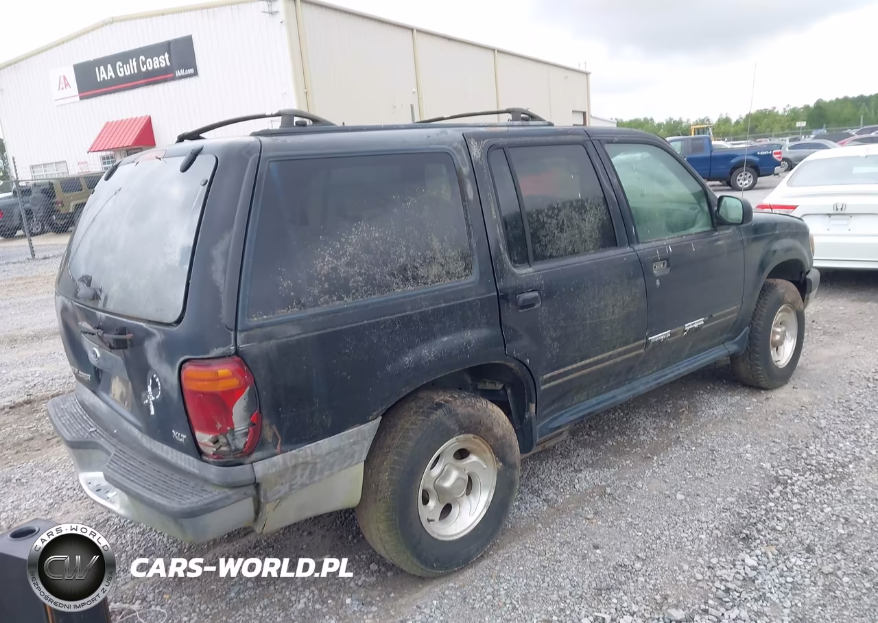 2000 Ford Explorer Xlt VIN:1FMZU63P3YZB16643 - 4