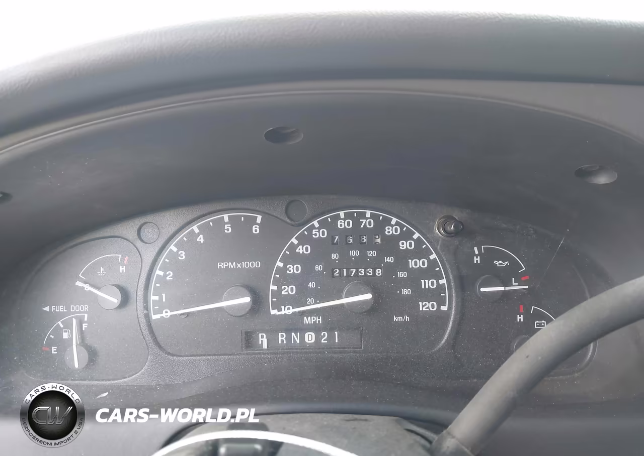 2000 Ford Explorer Xlt VIN:1FMZU63P3YZB16643 - 7