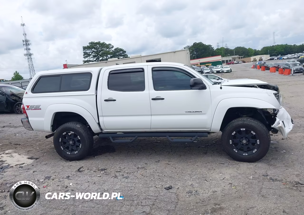 2014 Toyota Tacoma Prerunner V6 VIN:3TMJU4GN7EM173245 - 13
