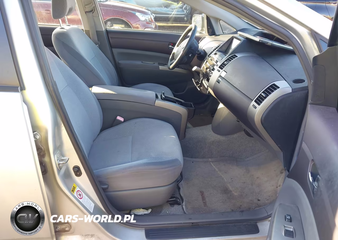 2005 Toyota Prius VIN:JTDKB20UX53040819 - 5