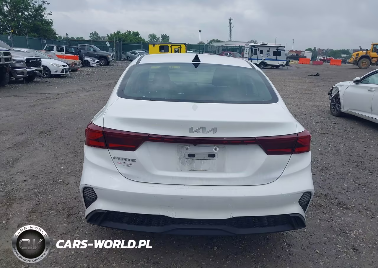 2022 Kia Forte Lxs VIN:3KPF24AD7NE424545 - 17