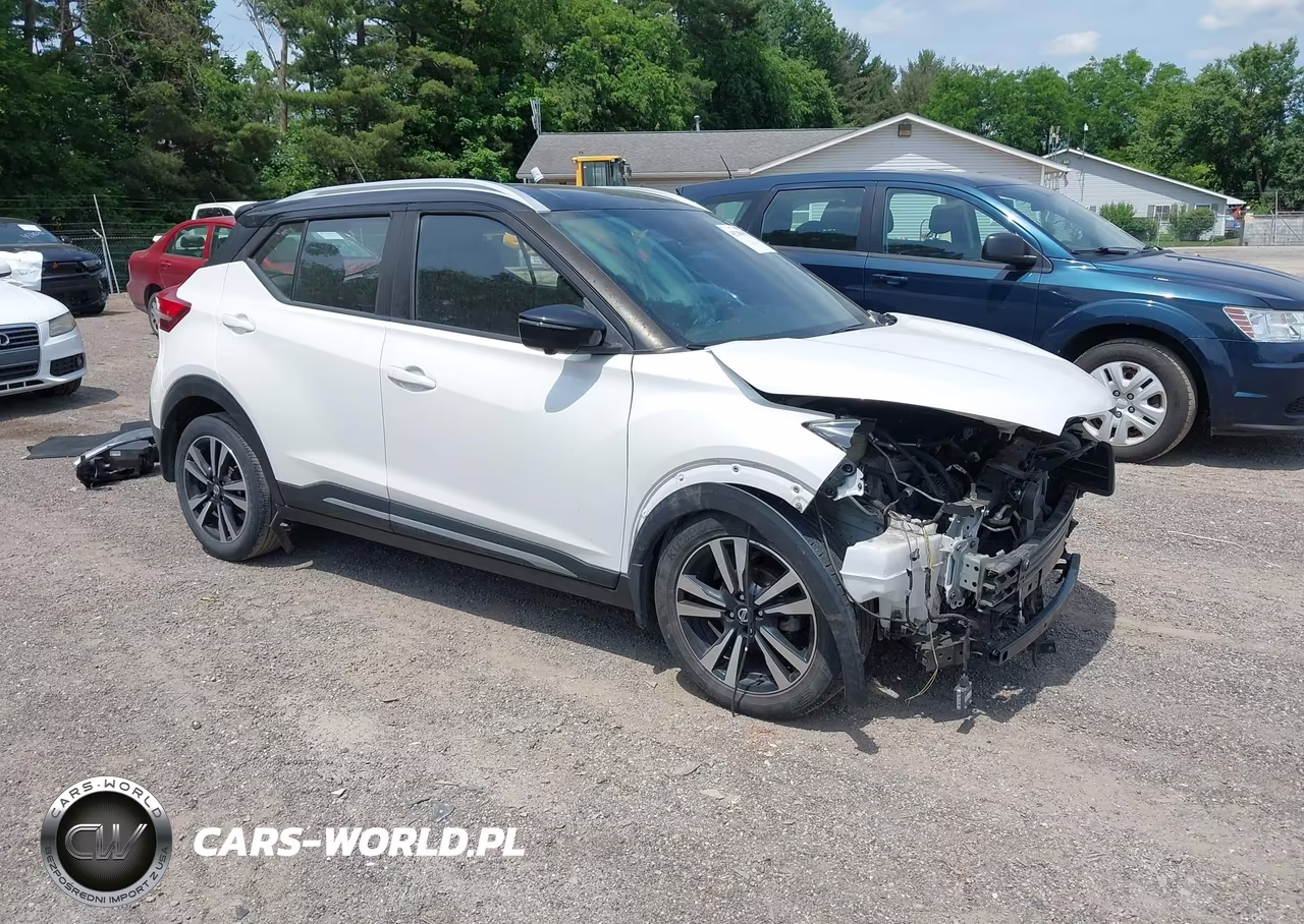 2019 Nissan Kicks Sr – zdjęcie 1 z 17