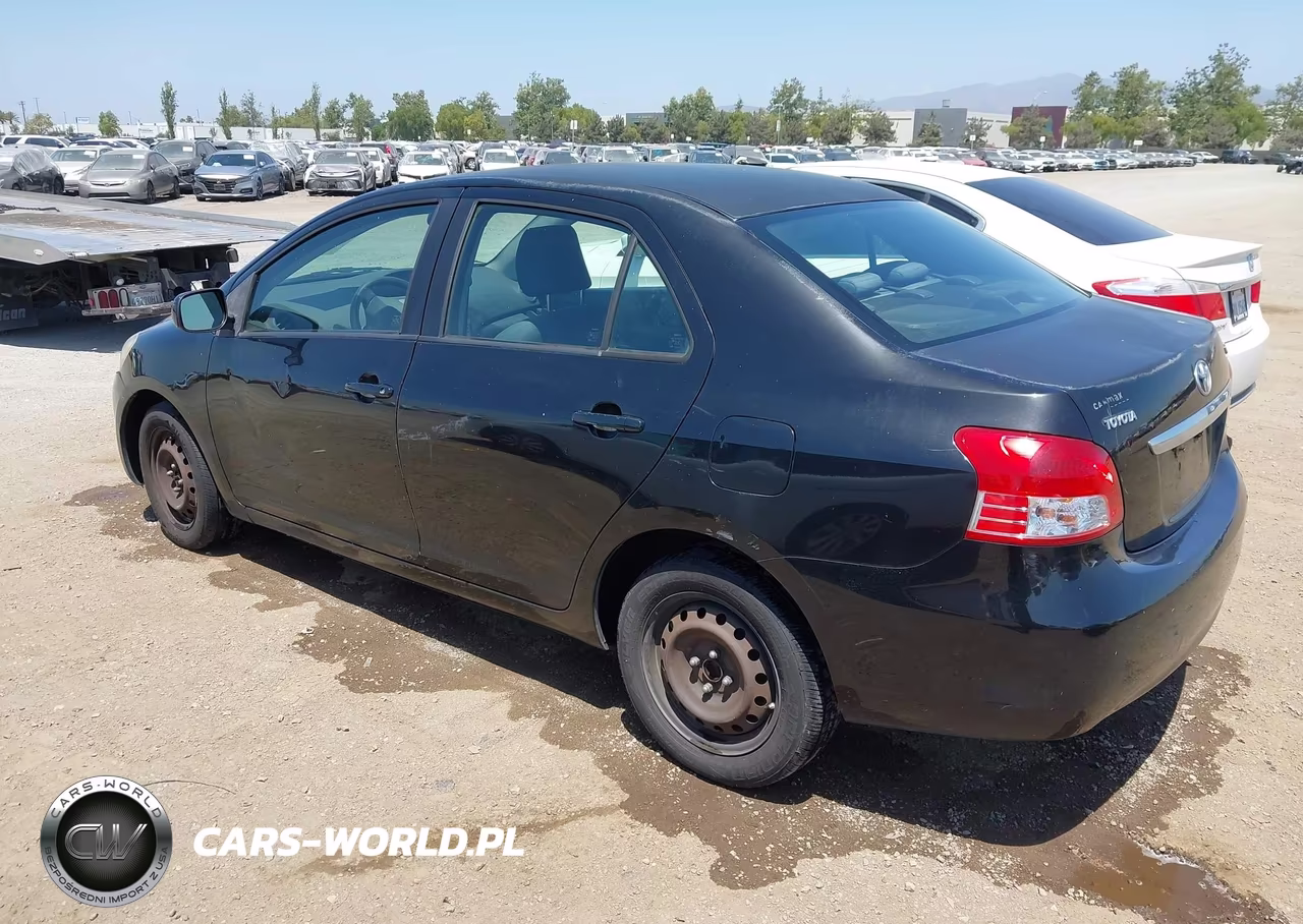 2010 Toyota Yaris VIN:JTDBT4K35A1358589 - 3