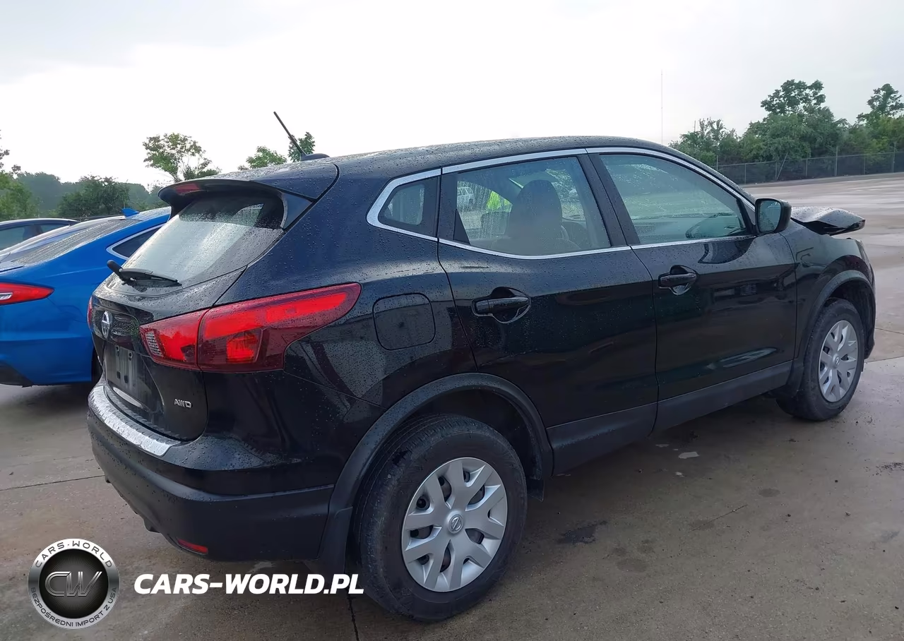 2017 Nissan Rogue Sport S VIN:JN1BJ1CR6HW107247 - 4