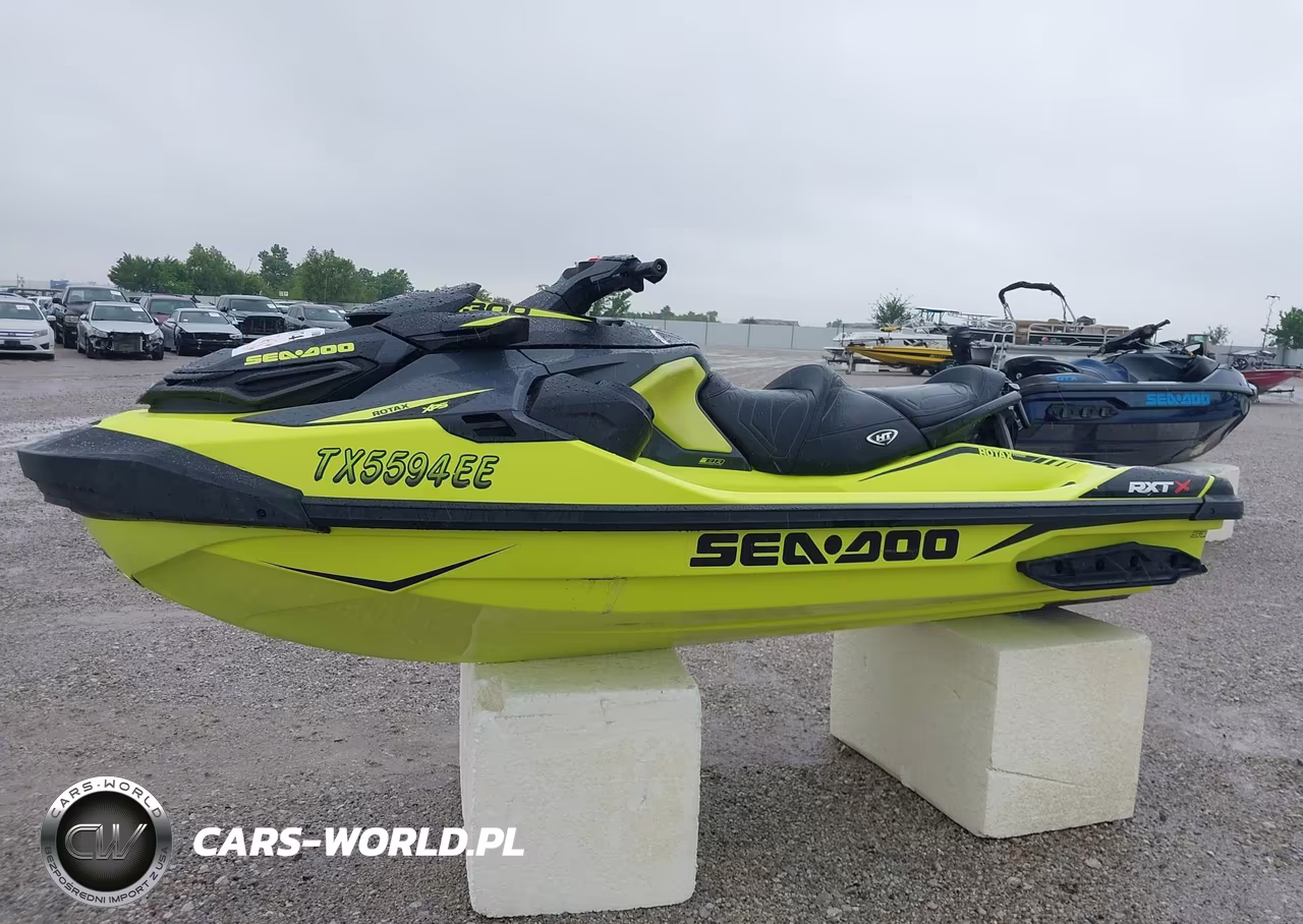 2018 Seadoo Bombardier VIN:00000YDV11887C818 - 12